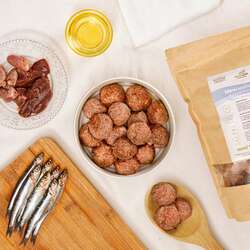 Naturcanin Menú para gatos de Sardina y Pavo 900 g.