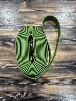 Correa PVC/TPU 20 mm. 3 m. verde aceituna